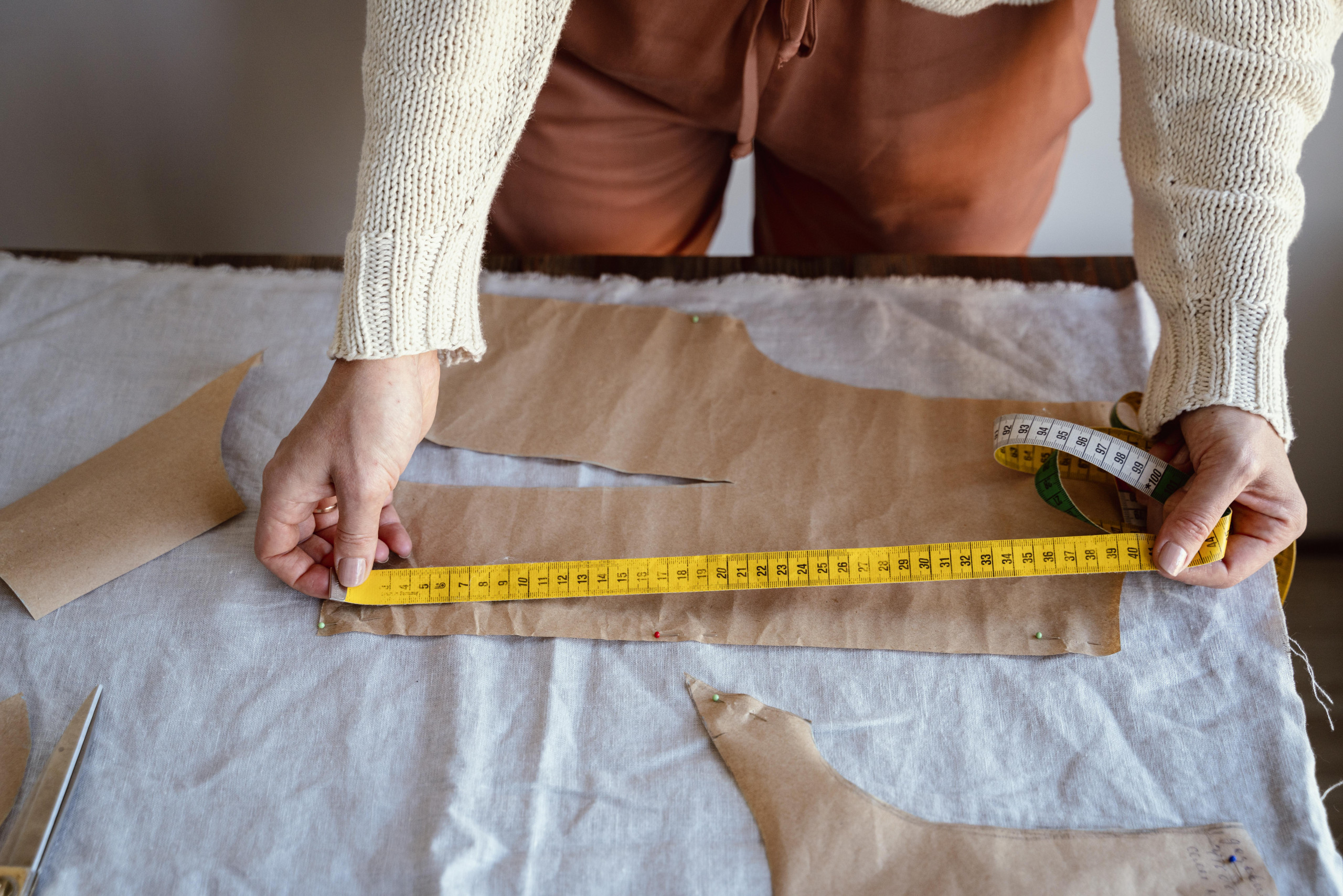 A Importância dos Moldes na Costura: Como Escolher e Usar - Vestida de  Sonhos